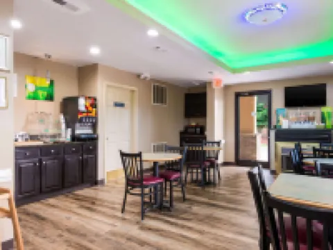 Quality Inn & Suites Rockingham Hotels in Rockingham