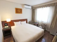 Hotel Castle Inn Suzuka Chuo Hotels in Судзука