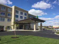 Holiday Inn Express & Suites Troy Hotels in Troy