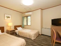 Hotel Yu-No-Jin Tanigawadakeonsen Yubukinoyu Auto Camping Ground 주변 호텔