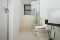 1Tebrau Laconic Lux Suite 1BR nr Columbia Hospital by Our Stay Sacred Heart Cathedral附近的飯店