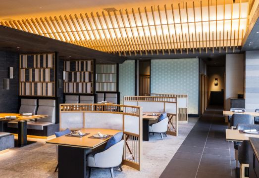 고라 가라쿠 객실