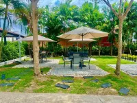Hill Myna Holiday Park & Cafe Hotels near Bang Tao Beach
