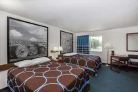 Super 8 by Wyndham Ida Grove Hotels in Holstein