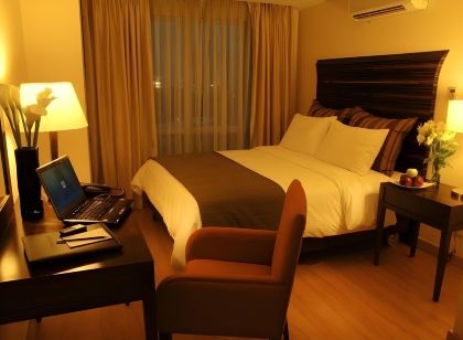 Lancaster Hotel Manila