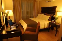 Lancaster Hotel Manila
