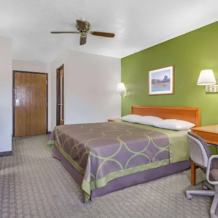 Super 8 by Wyndham Price