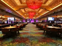 Holiday Inn Express & Suites Lincoln-Roseville Area Hotels in Lincoln