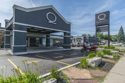 Quattro Hotel & Conf Centre, Ascend Hotel Collection Hotel dekat Sault College