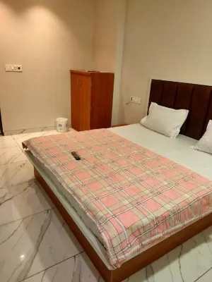 Goroomgo Janata Inn Gujarat