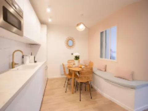 Nice 2 Bed Flat - Hyper Centre St Tropez