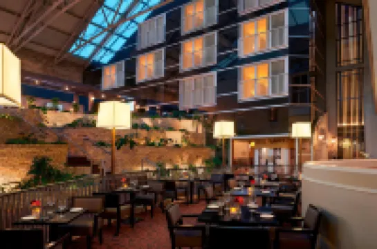 델타 호텔 바이 메리어트 런던 아르모리