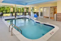 Fairfield Inn & Suites St. Joseph - Pools