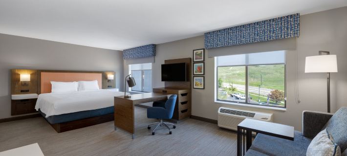 Hampton Inn & Suites Casper Отели в г. Каспер