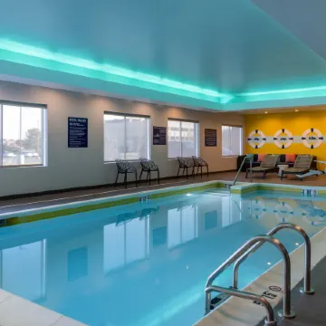 Tru by Hilton Naperville Chicago