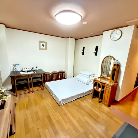 PetitHotel Reina