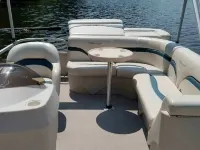 Peace, Privacy and a Pontoon!! No steps in home or to water! Hotels in Washington