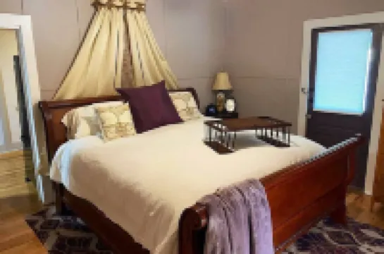 Plum Crooked Poet’s Cottage ~  Once Upon A Time ~ Alpine Charm ~ Not Damaged ~