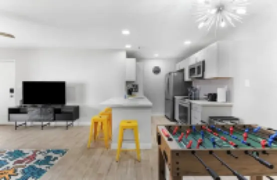 Modern, stylish condo in Sun Devil Country