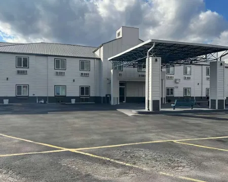 Baymont by Wyndham Athens, TN アセンズのホテル