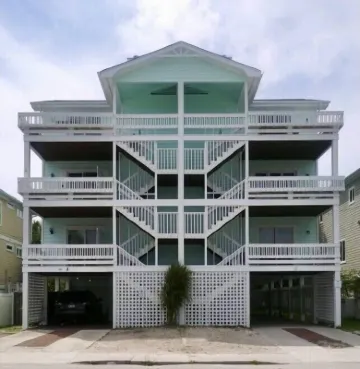 Walk to the beautiful Wrightsville beach in less than a minute! 來特斯維海灘酒店