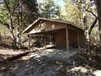 Hojo's-Lakefront-Lakeview Home in a Private Setting-Marina Nearby-Community Pool Hotels in Township 1