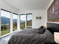 Epic Columbia River views * New Modern Home in the heart of the gorge. Hotels in Carson