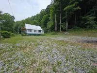 1 BR/1BR Lofted Cabin West Virginia Hatfield McCoy ATV Trails