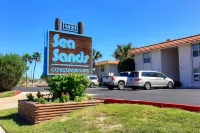 Sea Sands Beach Condo  2 Bed / 2 Bath Các khách sạn gần Deep Sea Headquarters