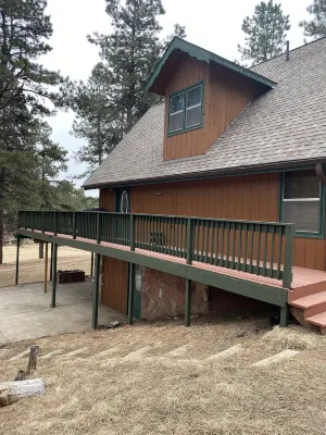The Meadow Inn - Secluded Central Black Hills Cabin!  WiFi!