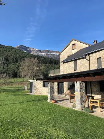 Aracanciás Rural House Отели рядом с достопримечательностью «Ruta Cola de Caballo»