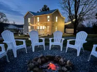 Family Friendly w/ Mountain Views, Hot Tub, Fire Pit, 4 mins to Luray Caverns