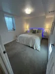 Spacious 5-bedroom house with AC and WiFi near downtown Littleton.