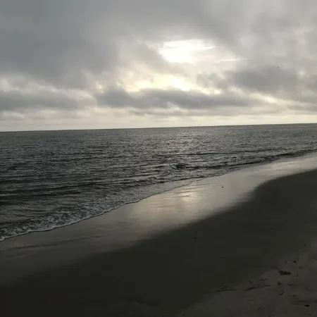 Cozy home within walking distance to Delaware Bay perfect for family