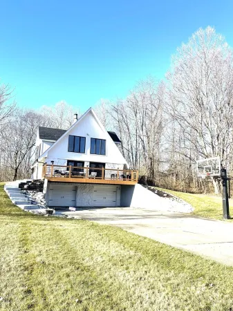 Life-Giving, Quiet retreat only 25 min west of Indpls. Peace, Pace, & Gratitude