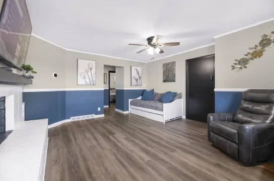 Magnolia "Apt. 620"- Comfy King Size Bed, Kid Friendly, over 70 Amenities