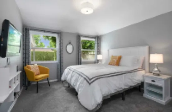 Picture Perfect Minutes to Universal Studios & Hollywood: Rated 10/10!!!