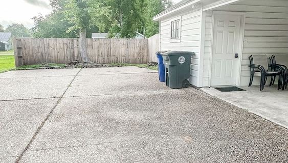 Newly remodeled 1930's cottage! Close to everything in the heart of Natchitoches Hotels in Natchitoches