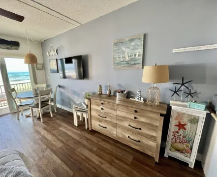 Oceanfront, private balcony, stunning panoramic views of the Atlantic