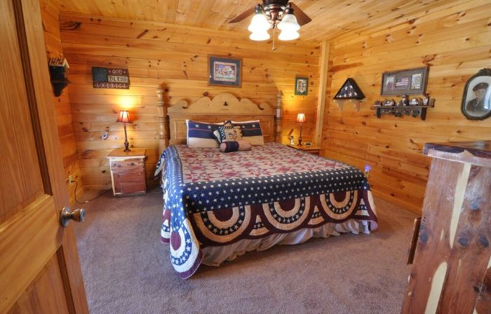 Wilderness Retreat Cabin- Lg Game Room, Private Hot Tub; 1 Mile to Thunder Ridge