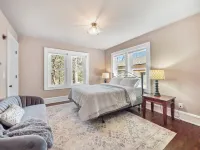Spanish Charm 4bed/3bath Downtown Waupaca!