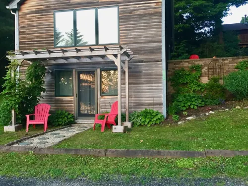 Beautifully appointed lake-view cottage with dock access