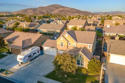 4 Bedroom Home Just Minutes From Wine Country Hotel in zona Lake Skinner Recreation Area