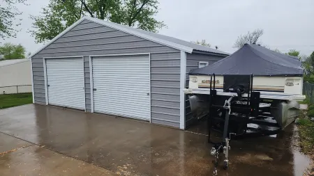 A real charmer built in 1915 , pet friendly , located next to  Mark Twain lake.