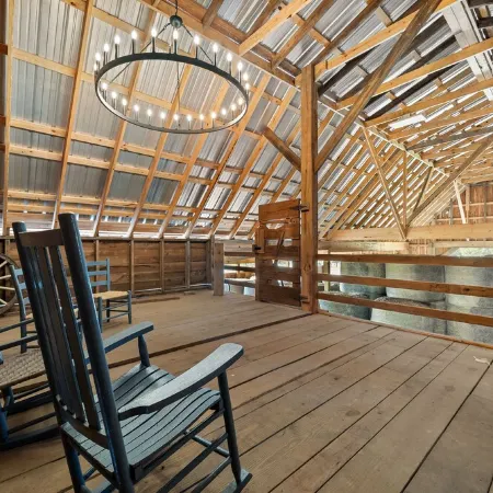 Cozy Barn Apartment