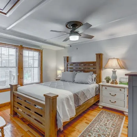Cozy Mount Dora Cottage /Walk Downtown/ Pet Friendly / Fenced Yard