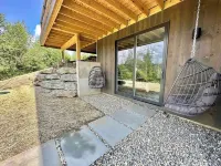 New Const Stowe Modern Sleeps 8. View: Mt Mansfield & River! Private, EV Charger