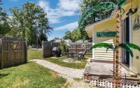 Sunnyside Up - Small Dog Friendly Waterfront Cottage