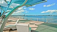 1925 Historic Bradenton Bungalow, Convenient to Downtown and Anna Maria Island!