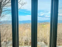 The Beech Club - Breathtaking Views! Pet Friendly!